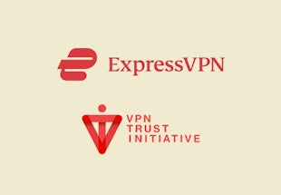 Logotyper för ExpressVPN och VPN Trust Initiative